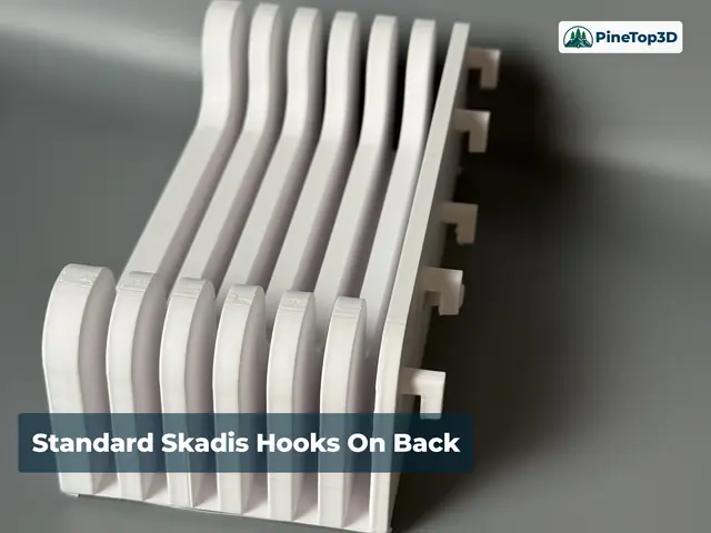 Print-in-place standard Skadis hooks on the back