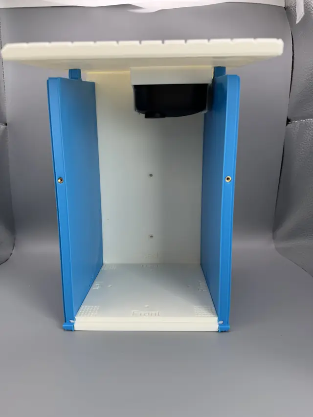 Blink camera mounted under the roof, seen from inside